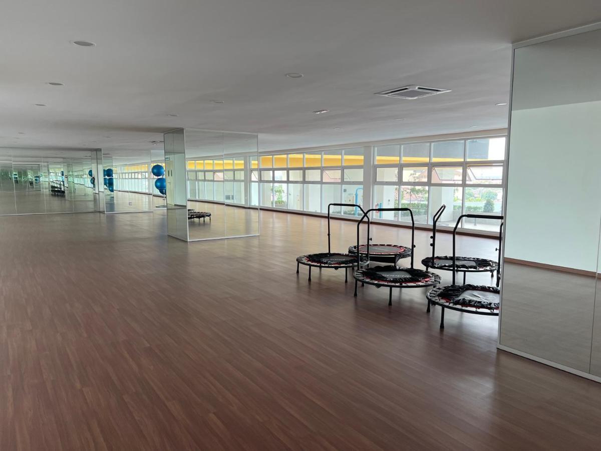 Апартаменты New!! Loving Night Novo 2Br 4-9Pax I Jonker I Netflix I Family Малакка Экстерьер фото