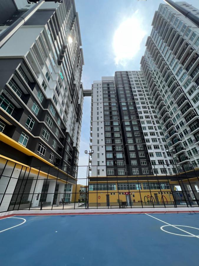 Апартаменты New!! Loving Night Novo 2Br 4-9Pax I Jonker I Netflix I Family Малакка Экстерьер фото